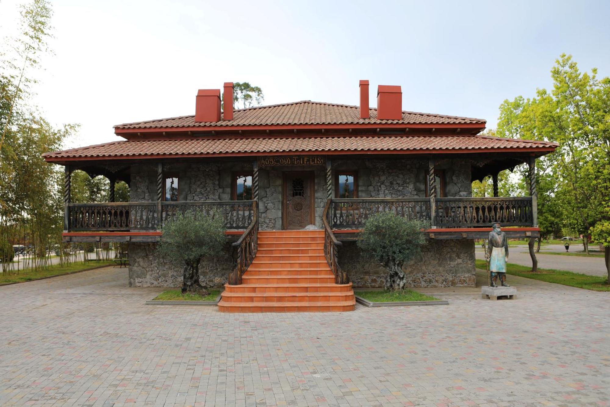 Hotel Chateau Kvirike Boboqvati Ngoại thất bức ảnh